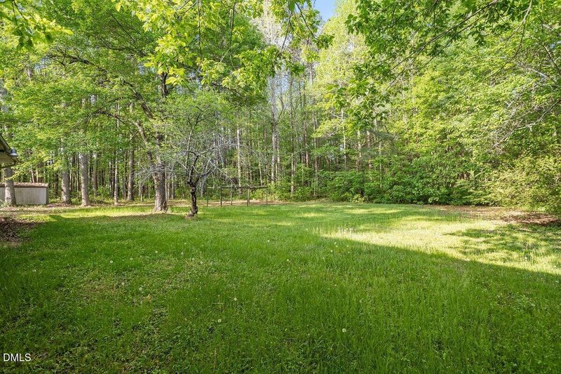 122 Richmond Rd, Mebane, NC 27302