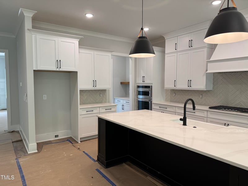 122 Sanderway Dr, Chapel Hill, NC 27516
