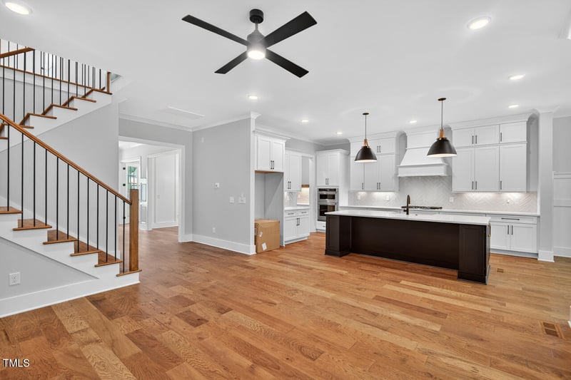 122 Sanderway Dr, Chapel Hill, NC 27516