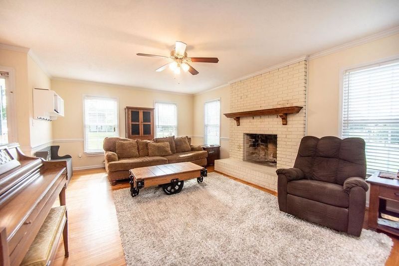 122 Sandy Ridge Rd, Dunn, NC 28334