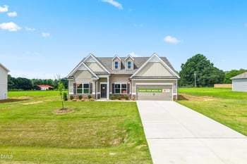 122 Smith Farms Dr, Lillington, NC 27546