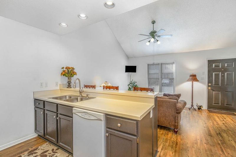 122 Sparger Springs Ln, Durham, NC 27705