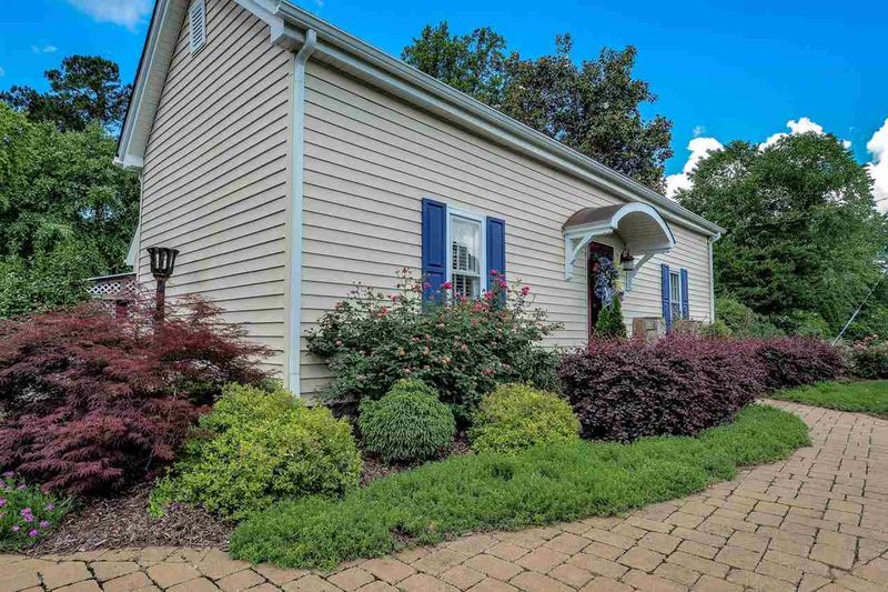 122 Strickland Rd, Louisburg, NC 27549