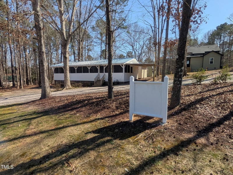 122 Tomahawk Dr, Louisburg, NC 27549
