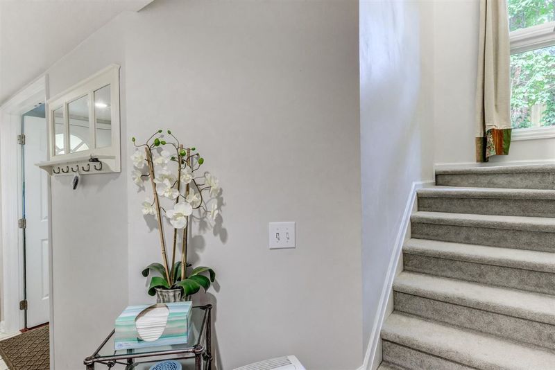 122 Union Jack Ln, Cary, NC 27513