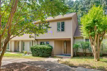 122 Woodbridge Ln, Chapel Hill, NC 27514