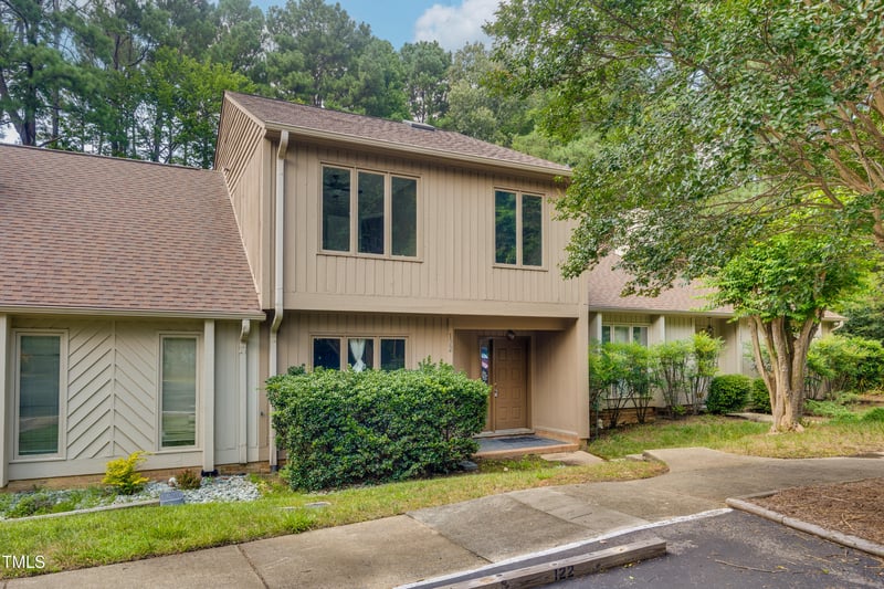 122 Woodbridge Ln, Chapel Hill, NC 27514