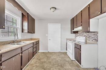 1220 Blarney Ct, Raleigh, NC 27610