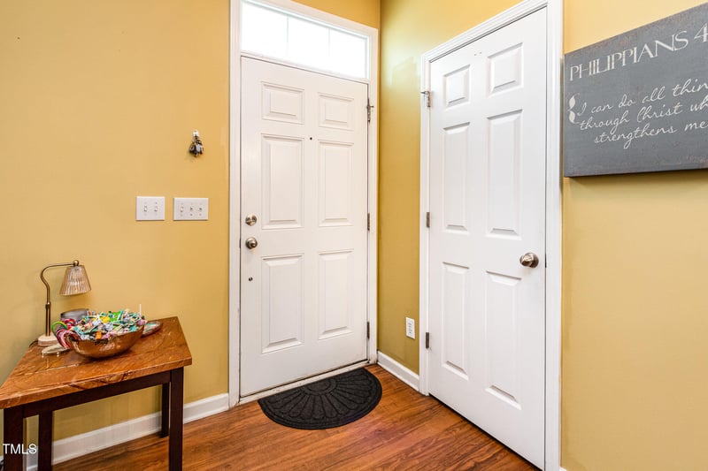 1220 Canyon Rock Ct #107, Raleigh, NC 27610