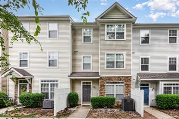 1220 Canyon Rock Ct, Raleigh, NC 27610