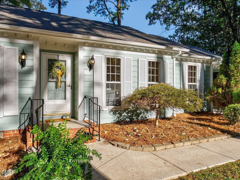 1220 Deerfield Dr, Cary, NC 27511