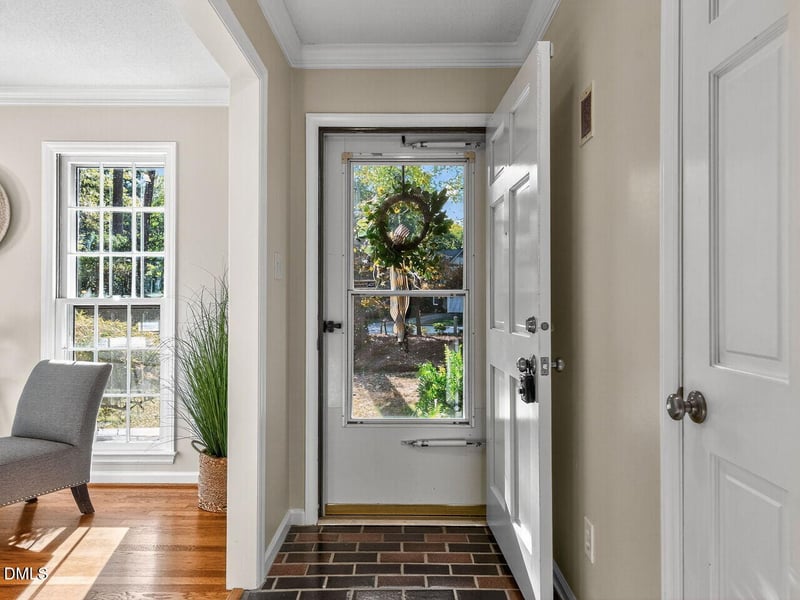 1220 Deerfield Dr, Cary, NC 27511