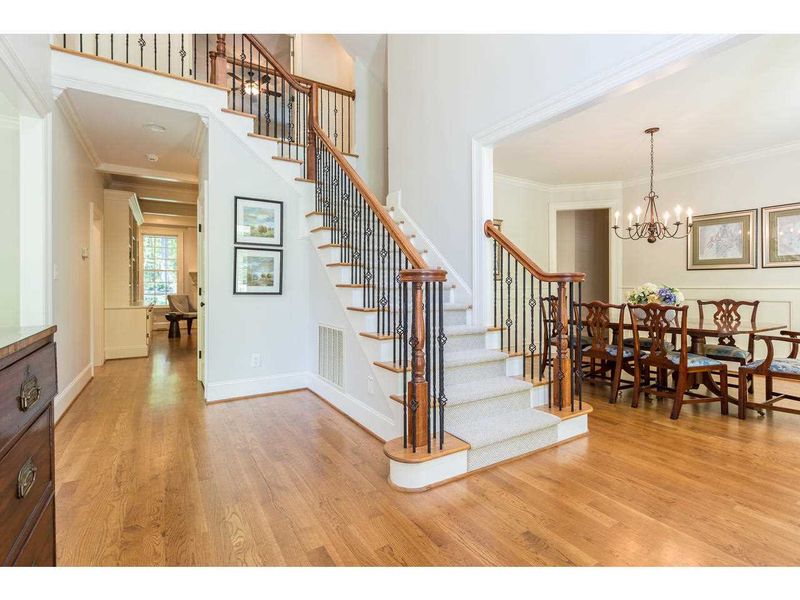 1220 Dorleath Ct, Raleigh, NC 27614