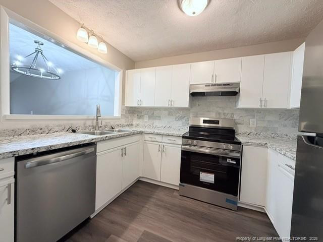 1220 Forest Dr, Fayetteville, NC 28303