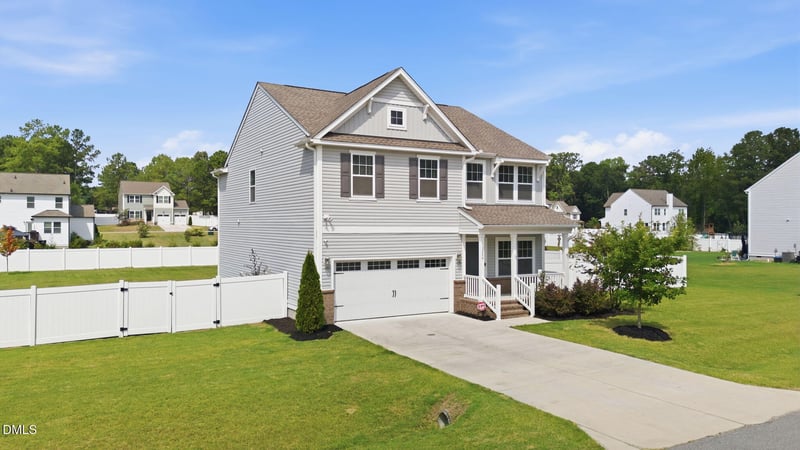 1220 Huffington Oak Dr, Willow Springs, NC 27592