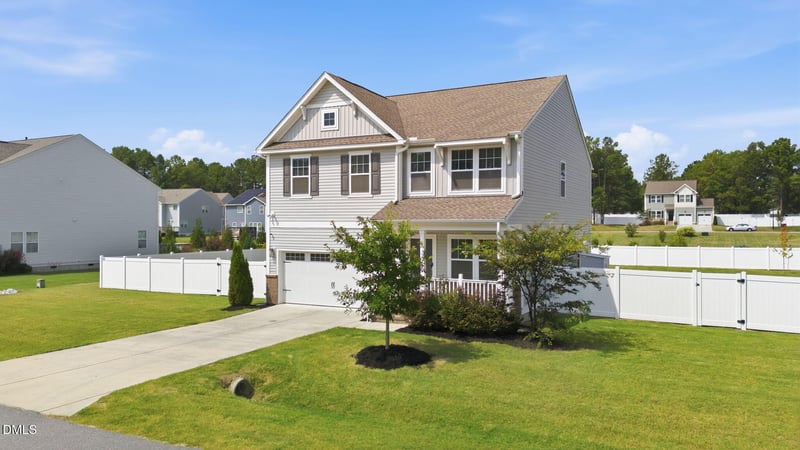 1220 Huffington Oak Dr, Willow Springs, NC 27592