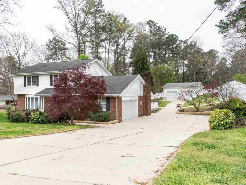 1220 Imperial Rd, Cary, NC 27511