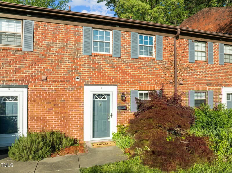 1220 Manassas Ct #E, Raleigh, NC 27609