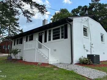 1220 Roanoke Ave, Henderson, NC 27536