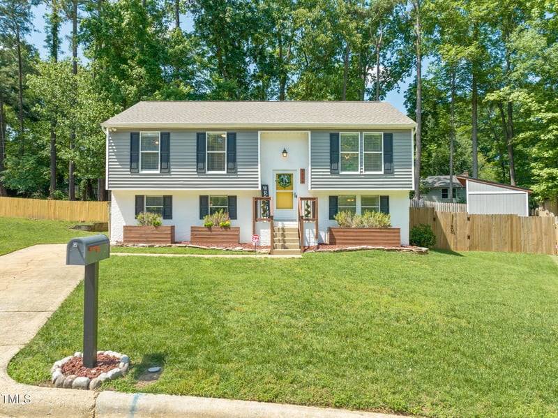 1220 Sherbrooke Ct, Raleigh, NC 27612