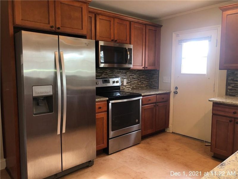 1220 Viewcrest Ct, Burlington, NC 27217