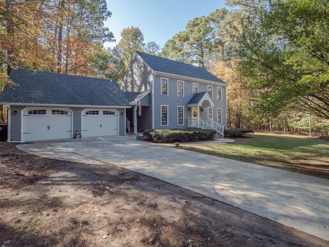 12200 Chastain Dr, Raleigh, NC 27614