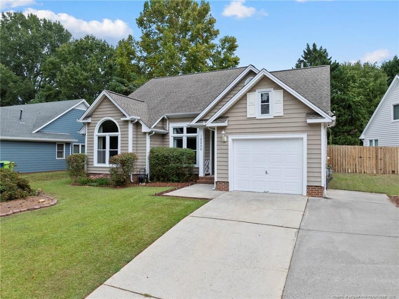 12200 Inglehurst Dr, Raleigh, NC 27613