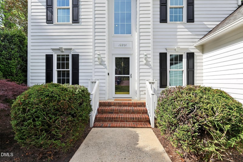 12201 Freemont Ln, Raleigh, NC 27613