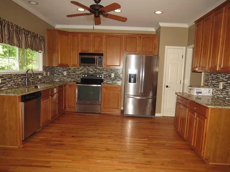 12202 Fox Valley St, Raleigh, NC 27614