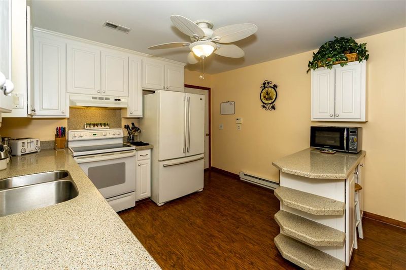 1221 Ben Bow Dr, Durham, NC 27704