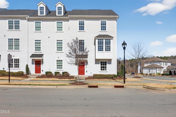 1221 Bradburn Dr, Durham, NC 27713