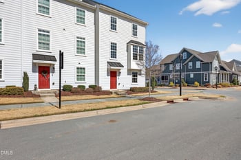 1221 Bradburn Dr, Durham, NC 27713