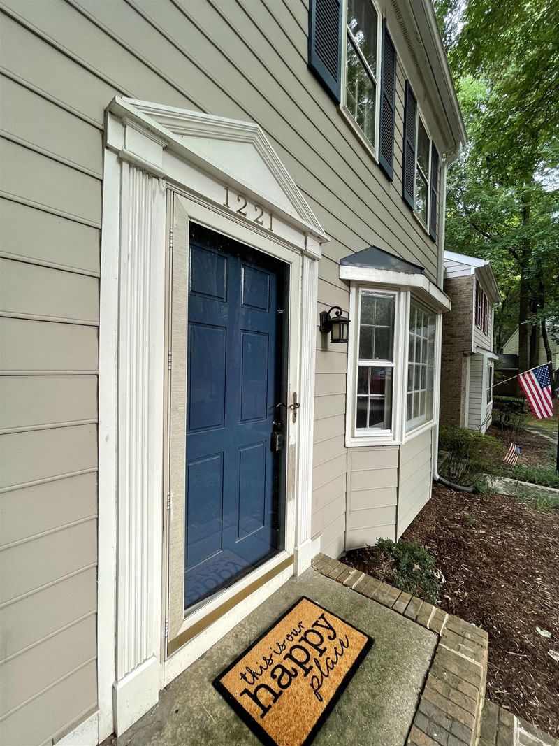1221 Collington Dr, Cary, NC 27511