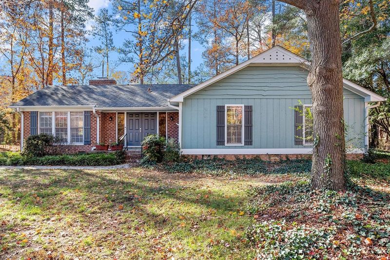 1221 Deerfield Dr, Cary, NC 27511