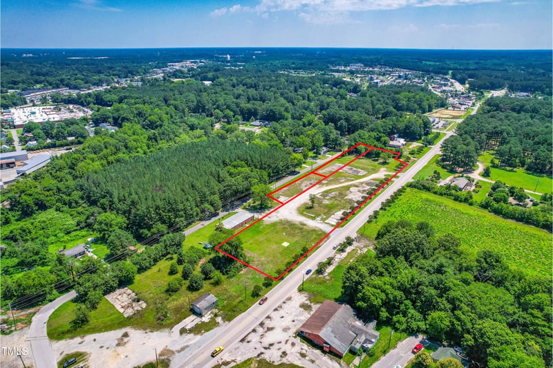1221 E Market St, Smithfield, NC 27577