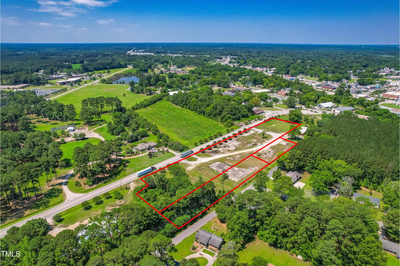 1221 E Market St, Smithfield, NC 27577