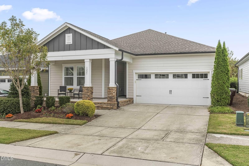 1221 Elk Falls Dr, Wendell, NC 27591