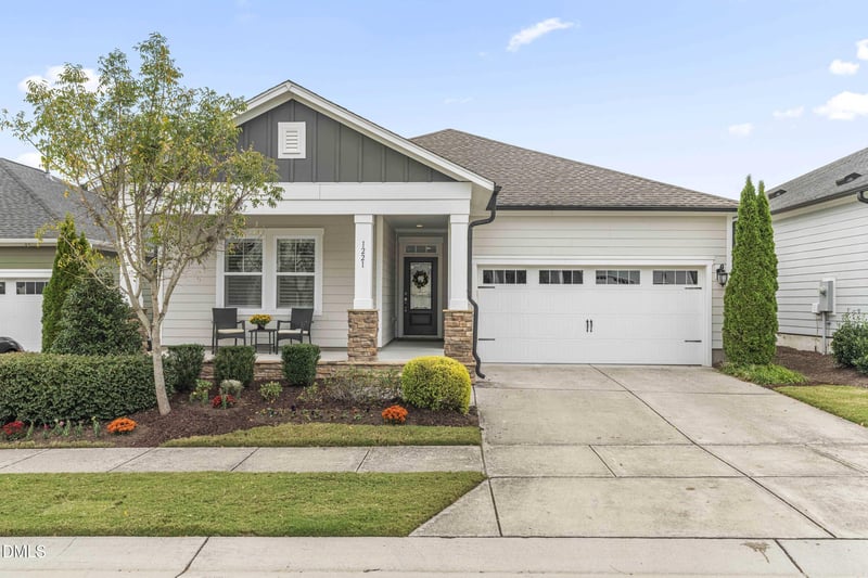 1221 Elk Falls Dr, Wendell, NC 27591
