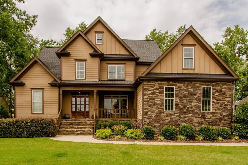 1221 Fanning Dr, Wake Forest, NC 27587
