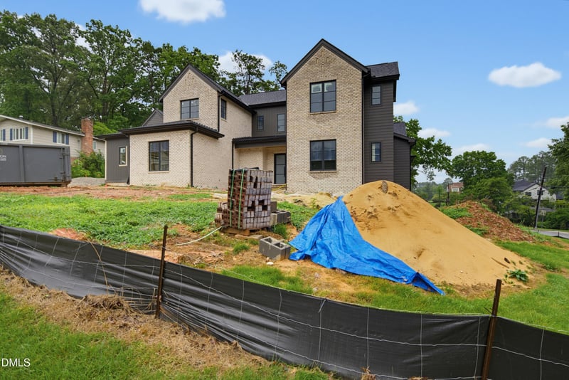 1221 Gunnison Pl, Raleigh, NC 27609