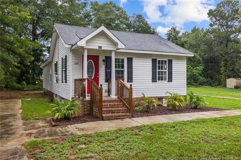 1221 Jacob St, Fayetteville, NC 28312