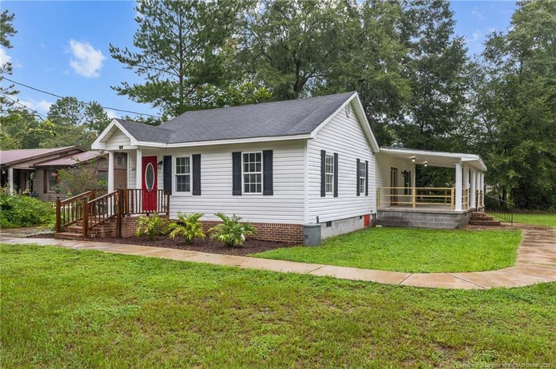 1221 Jacob St, Fayetteville, NC 28312