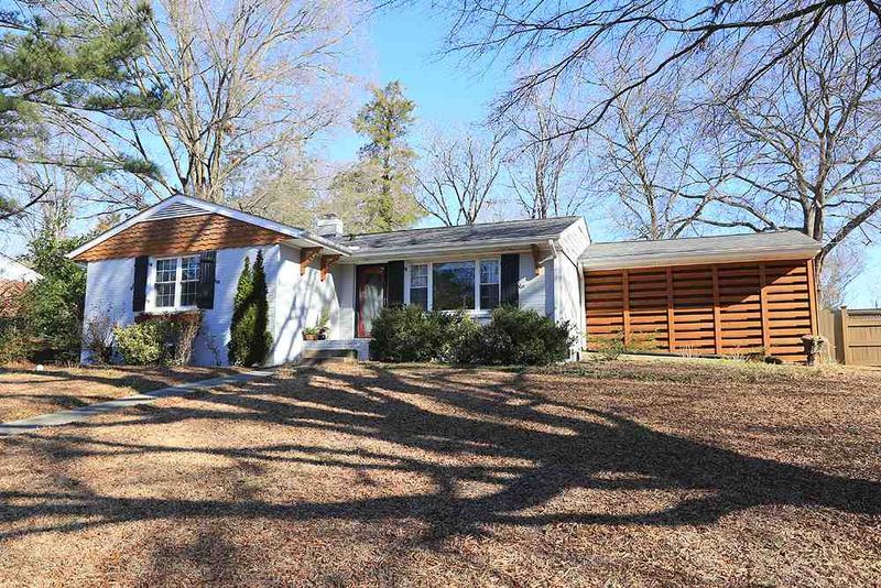 1221 Pineview Dr, Raleigh, NC 27606
