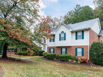 1221 Renshaw Ct, Cary, NC 27518
