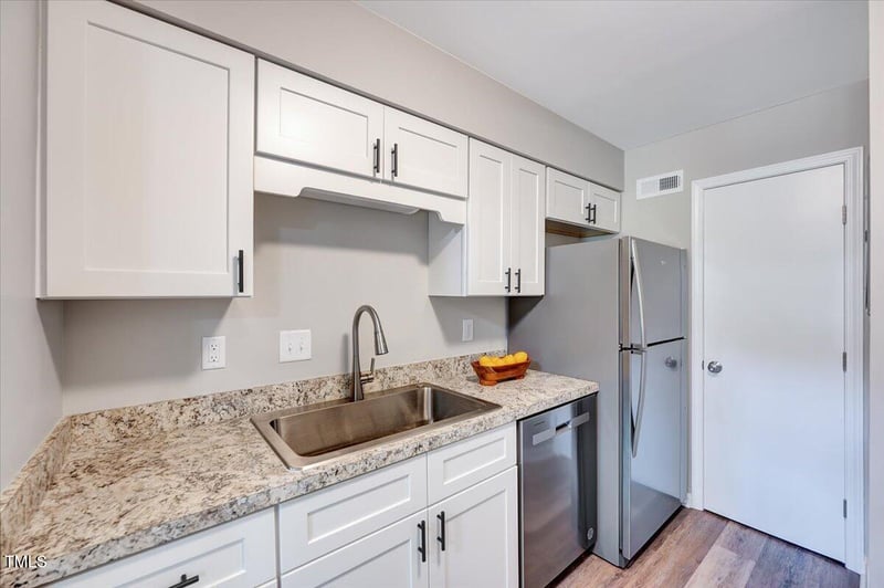 1221 Teakwood Pl, Raleigh, NC 27606