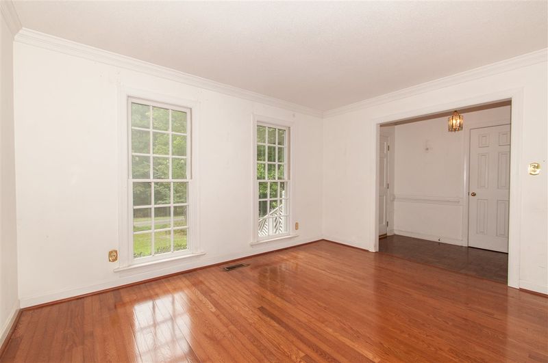 12212 Chastain Dr, Raleigh, NC 27614