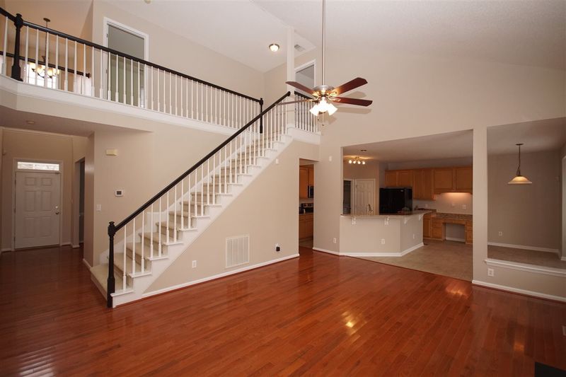 12217 Breton Ln, Raleigh, NC 27613
