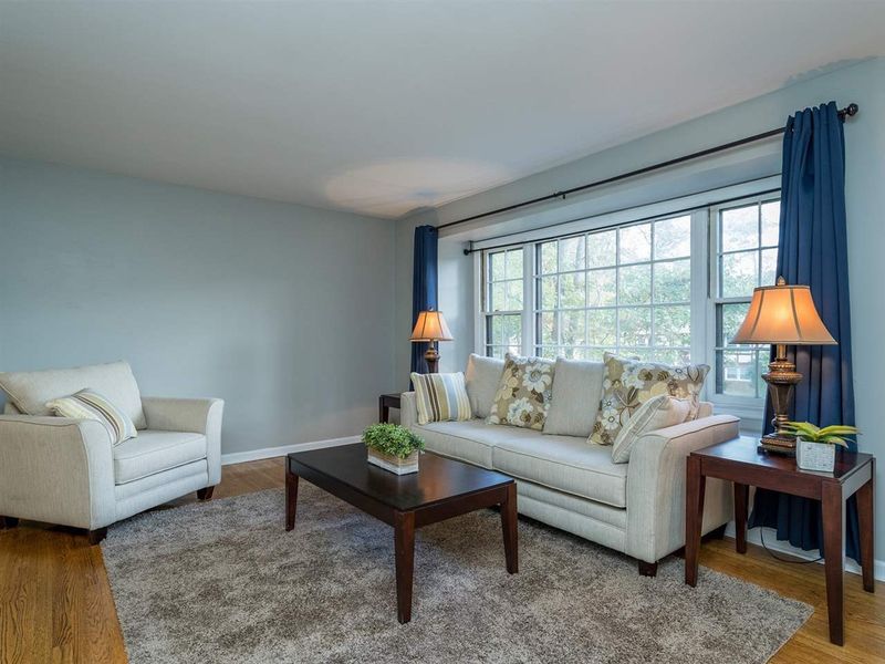 1222 Askham Dr, Cary, NC 27511