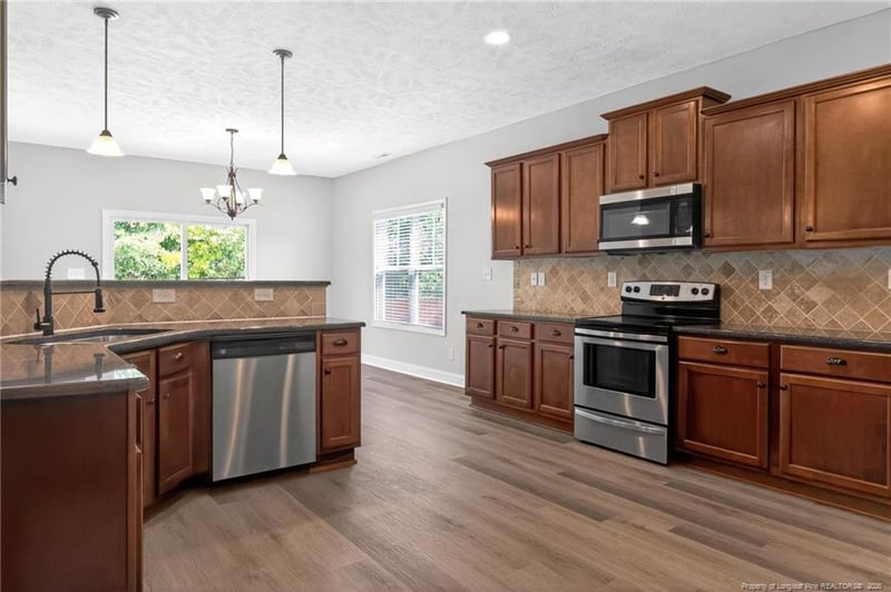 1222 Brickyard Dr, Fayetteville, NC 28306