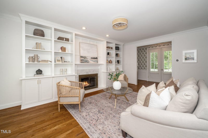 1222 Dixie Trl, Raleigh, NC 27607